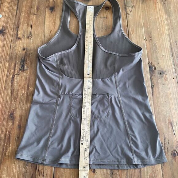 Athleta Vitality Ribbed Tank Top Racerback Mocha Brown Size M - Picture 11 of 16